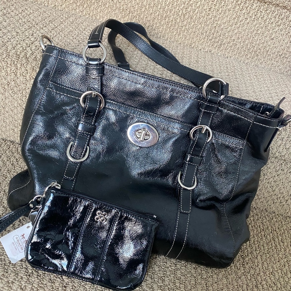 Coach chelsea f14022 black patent leather shoulder bag